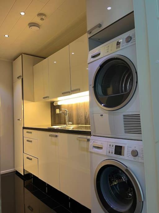 Cozy Near Santa Village W Free Parking *