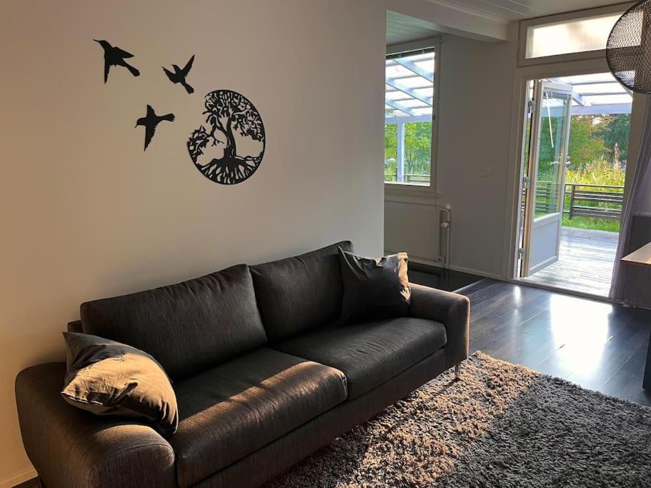 Cozy Near Santa Village W Free Parking Appartement